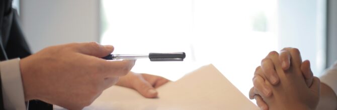 Negotiation Tactics in Luxury Real Estate Negotiation Tactics in Luxury Real Estate