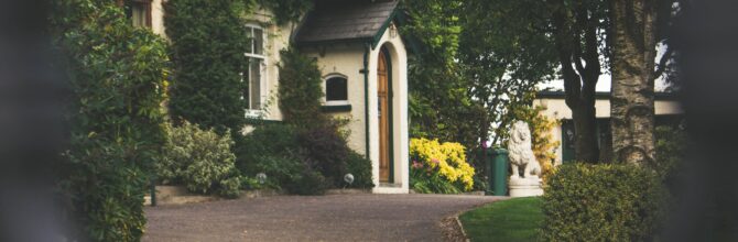 Building Relationships with Gatekeepers in Luxury Real Estate Building Relationships with Gatekeepers in Luxury Real Estate